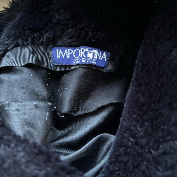 Y2K Faux Fur Hat – Tom & Pam Vibes - Picture 5 of 7